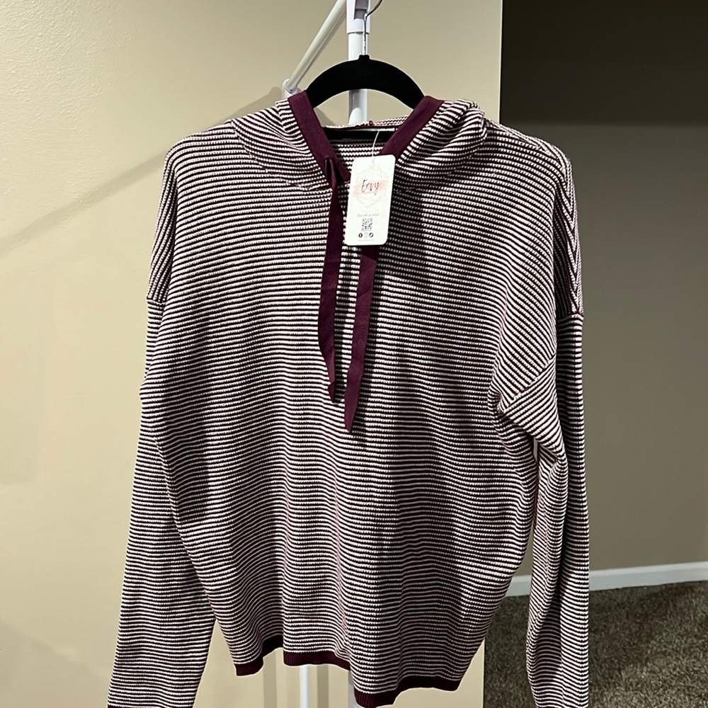 NWT Staccato hooded sweater top!